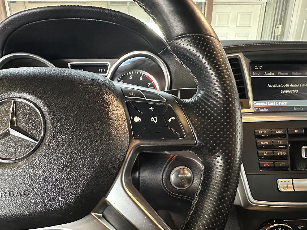 2012 Mercedes-Benz M-Class Image 21