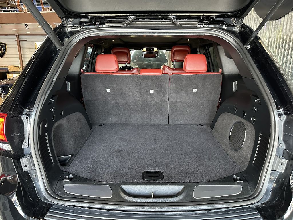2018 Jeep Grand Cherokee Image 35