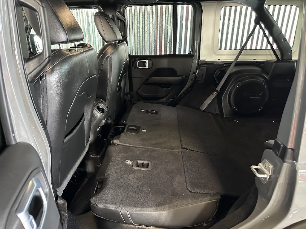 2021 Jeep Wrangler Unlimited Image 16