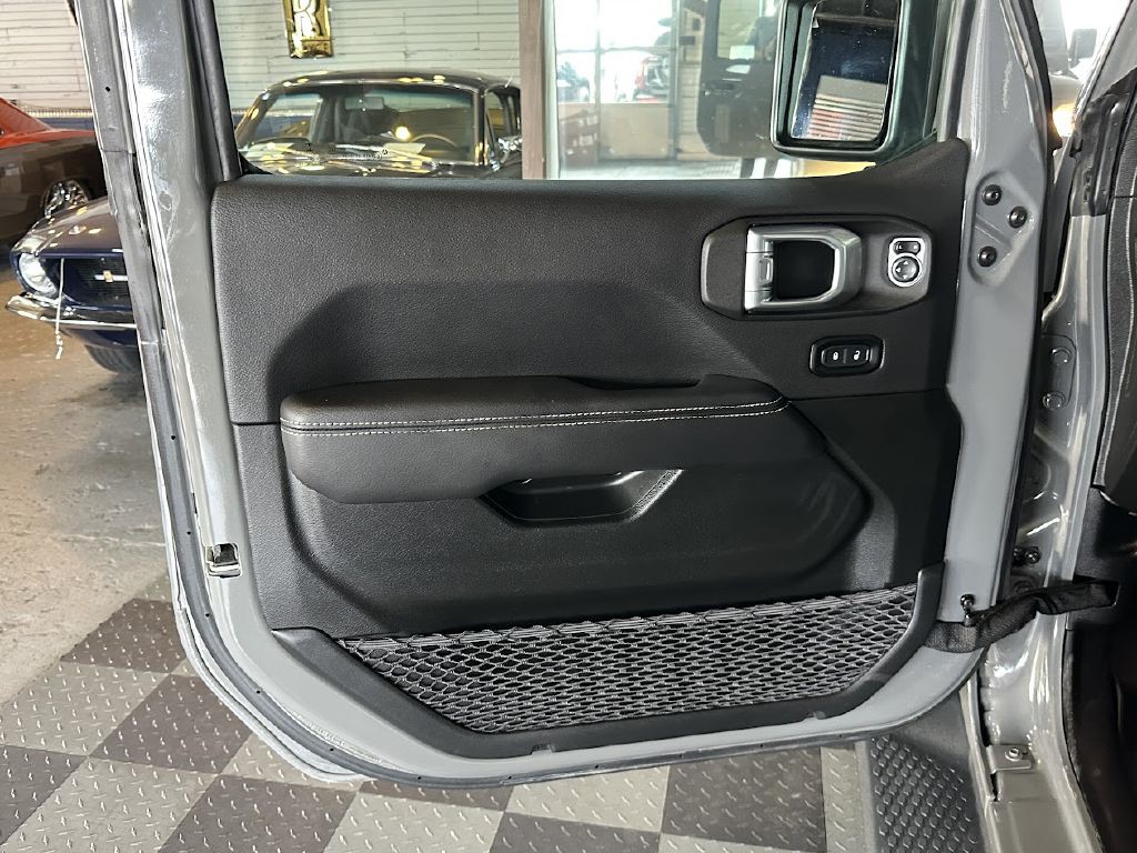 2021 Jeep Wrangler Unlimited Image 28