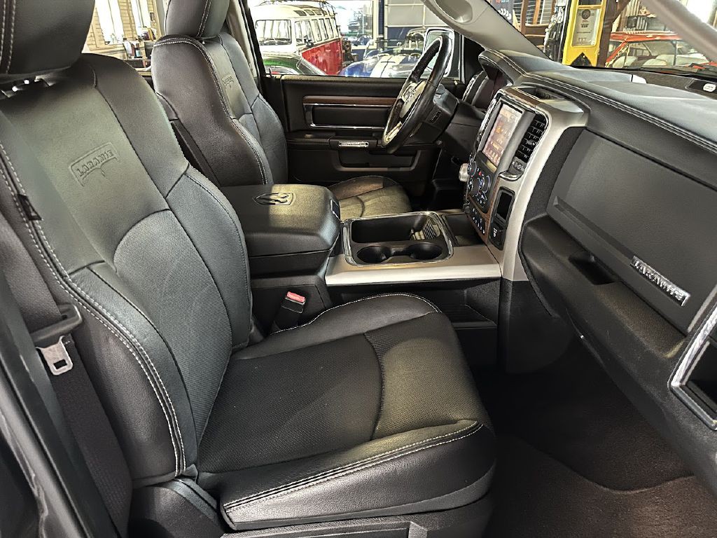 2016 RAM 1500 Image 12