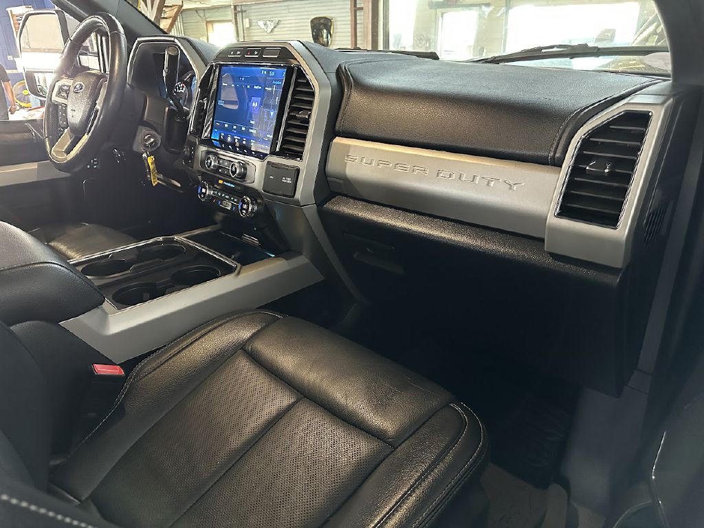 2022 Ford F-350 Image 12