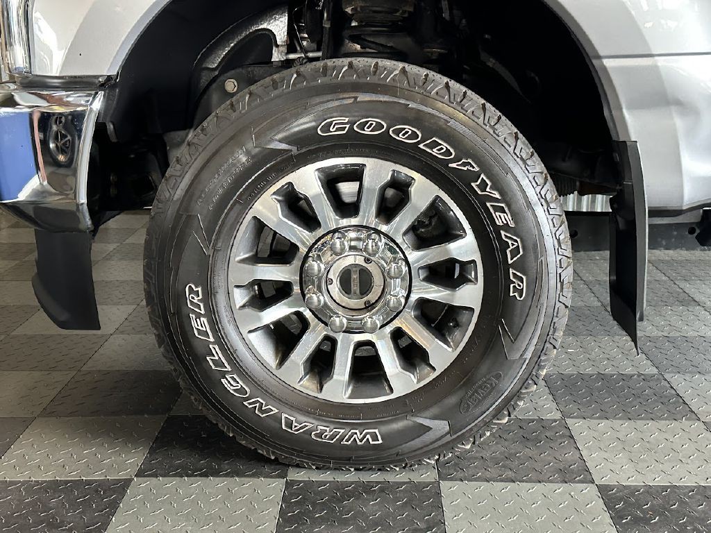 2022 Ford F-350 Image 32