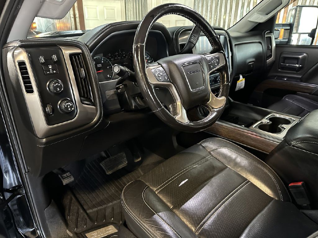 2019 GMC Sierra Image 10