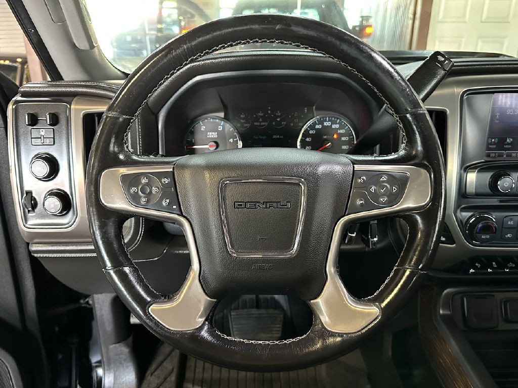 2019 GMC Sierra Image 17
