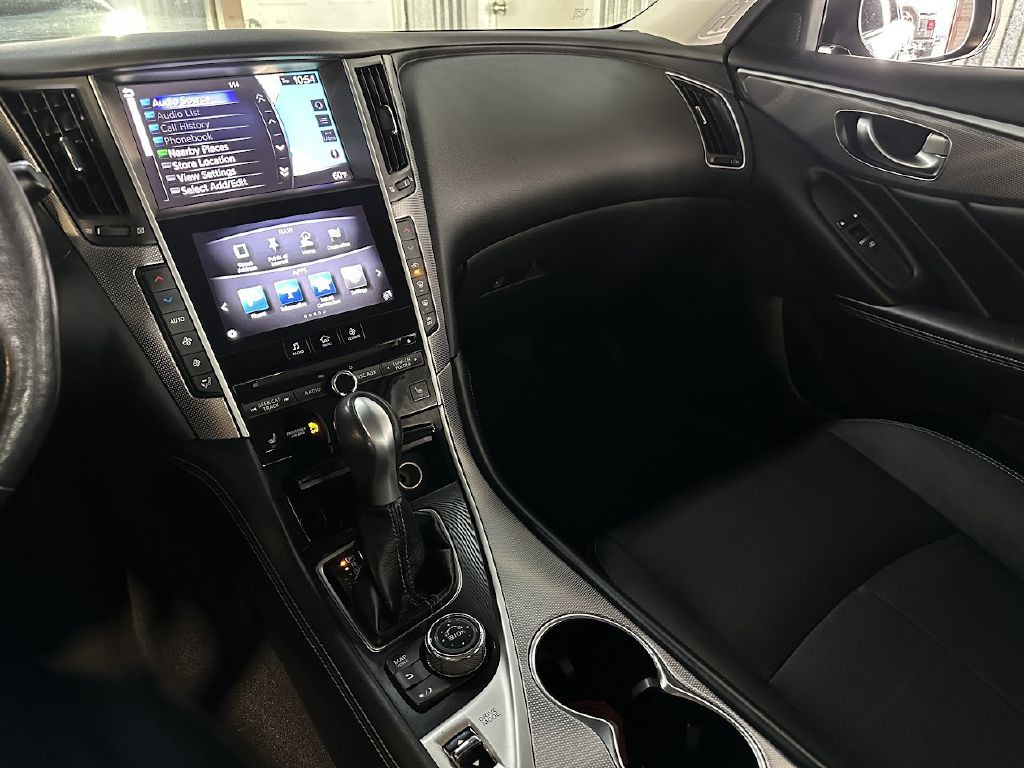 2015 INFINITI Q50 Image 14