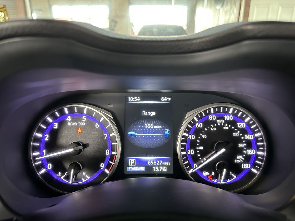 2015 INFINITI Q50 Image 20