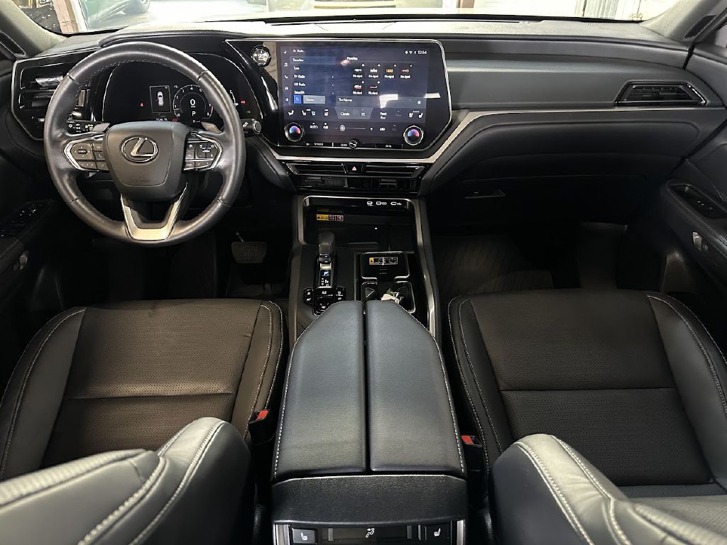 2024 Lexus TX Image 9