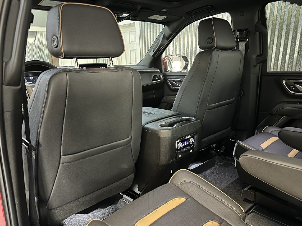 2022 GMC Yukon Image 16
