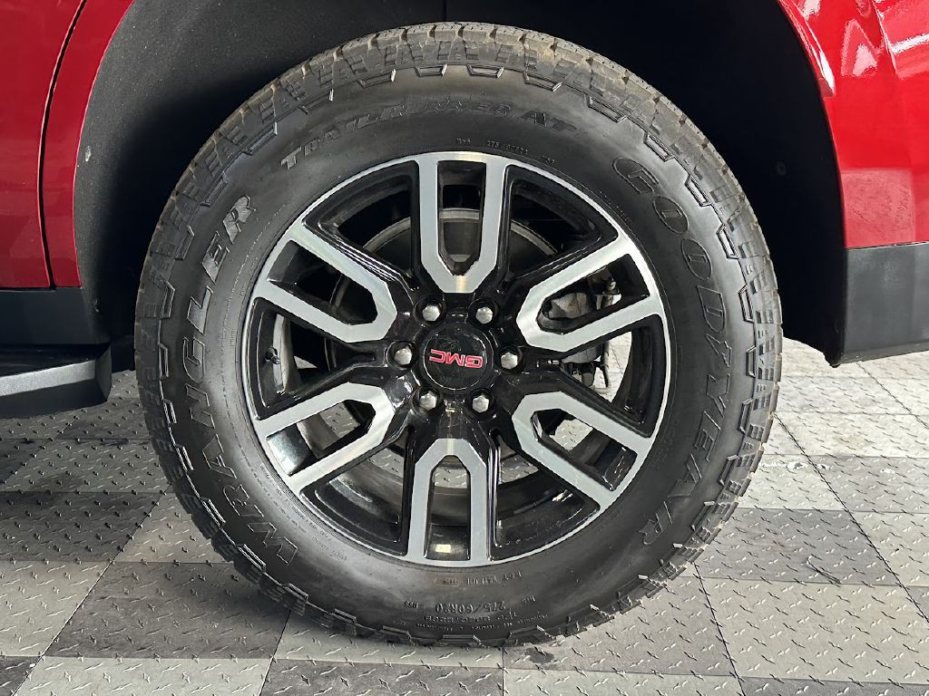 2022 GMC Yukon Image 36