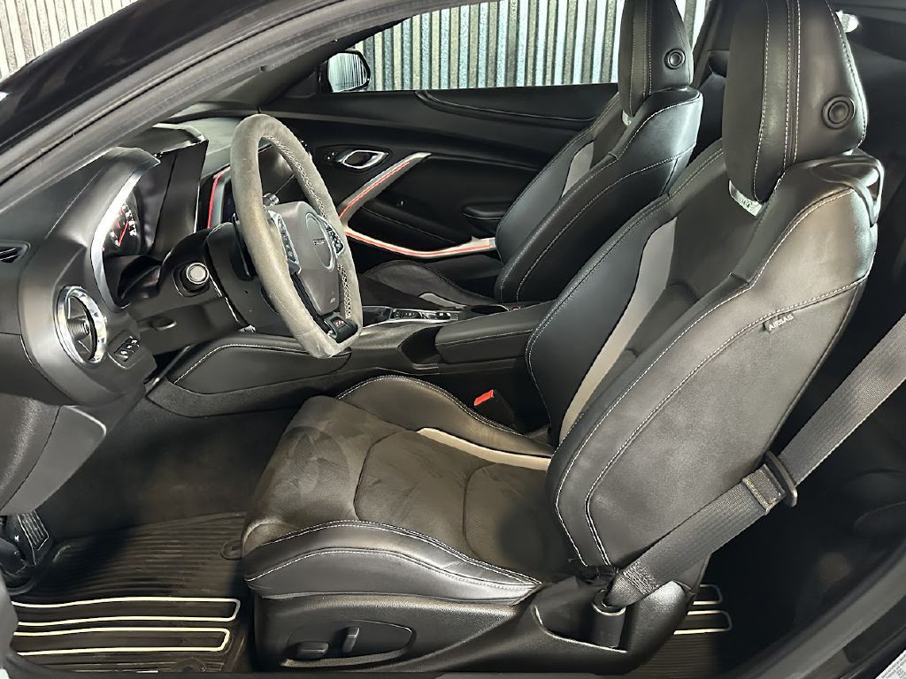 2021 Chevrolet Camaro Image 10