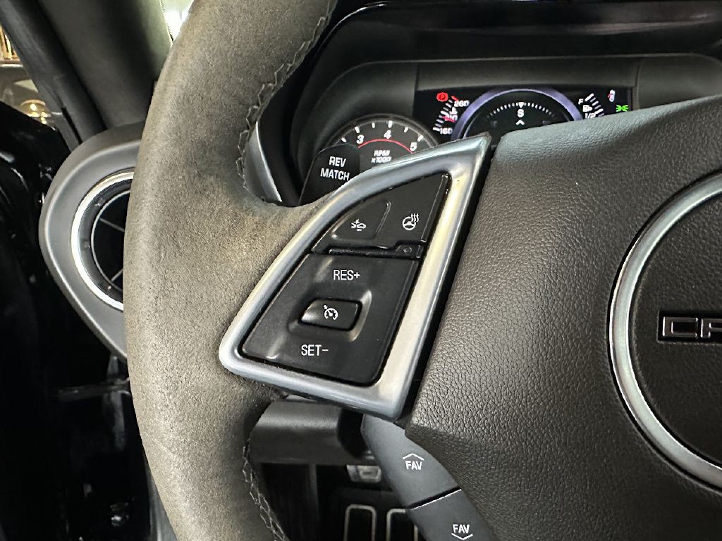 2021 Chevrolet Camaro Image 16
