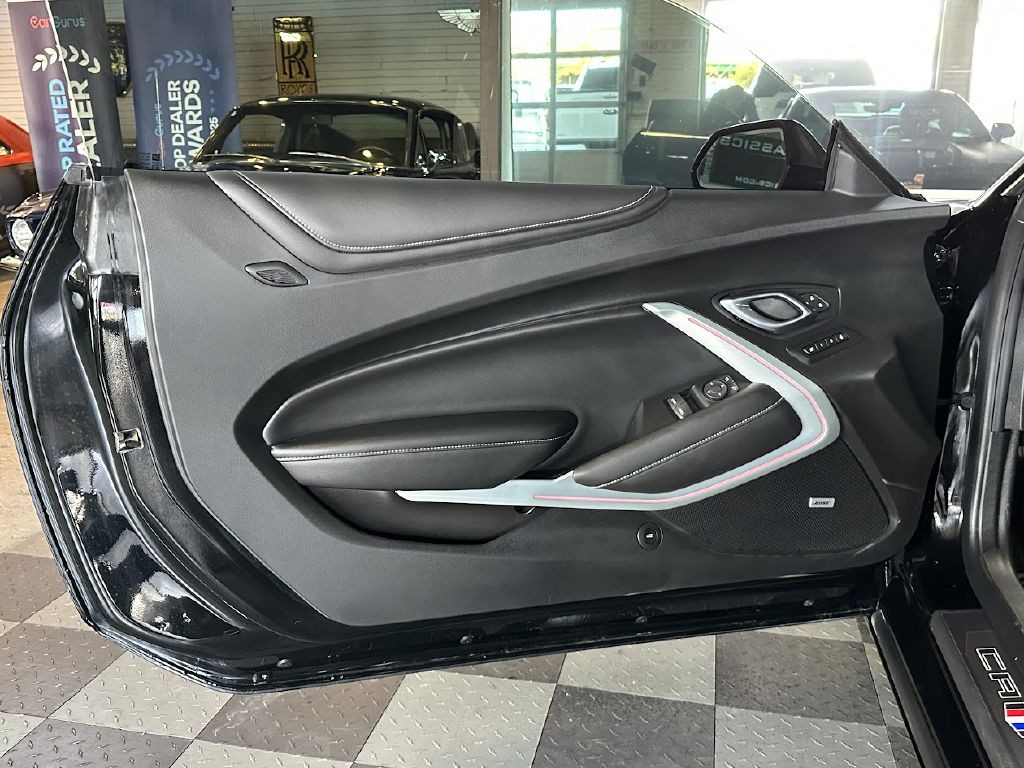 2021 Chevrolet Camaro Image 24