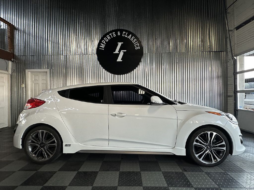 2016 Hyundai Veloster Image 7