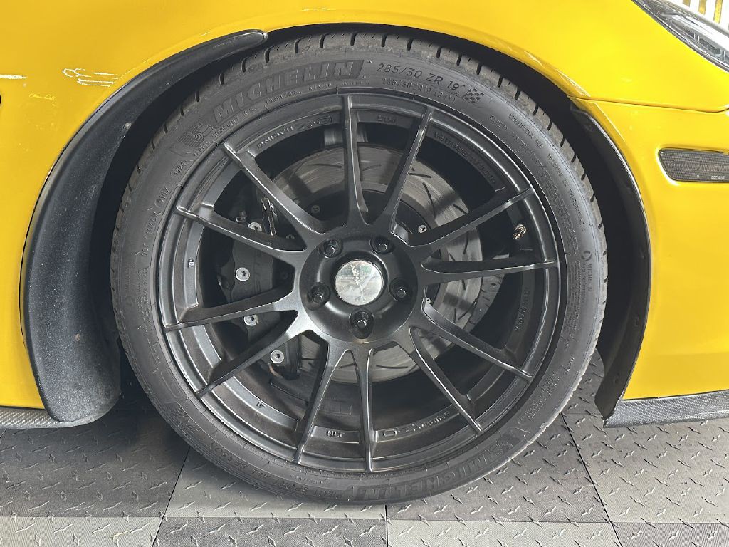 2013 Chevrolet Corvette Image 35