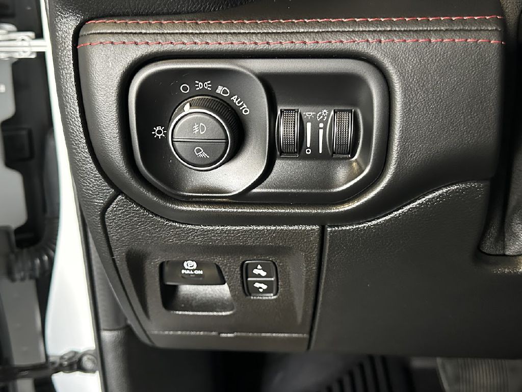 2021 RAM 1500 Image 26
