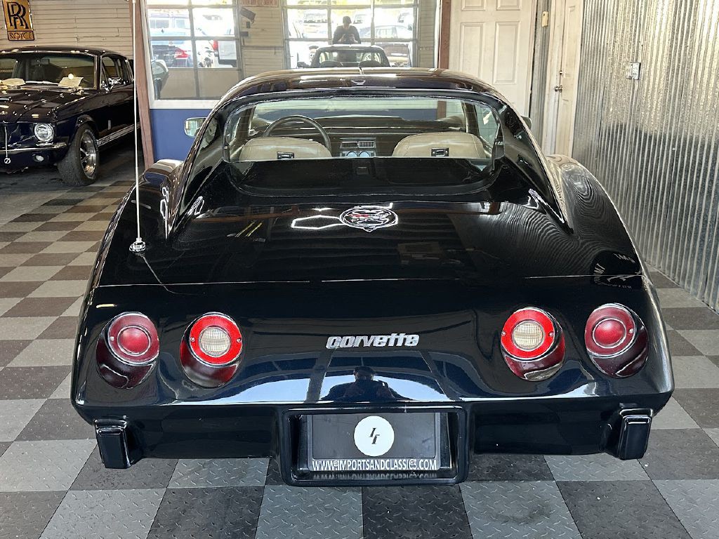 1977 Chevrolet Corvette Image 9