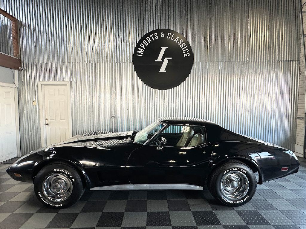 1977 Chevrolet Corvette Image 11