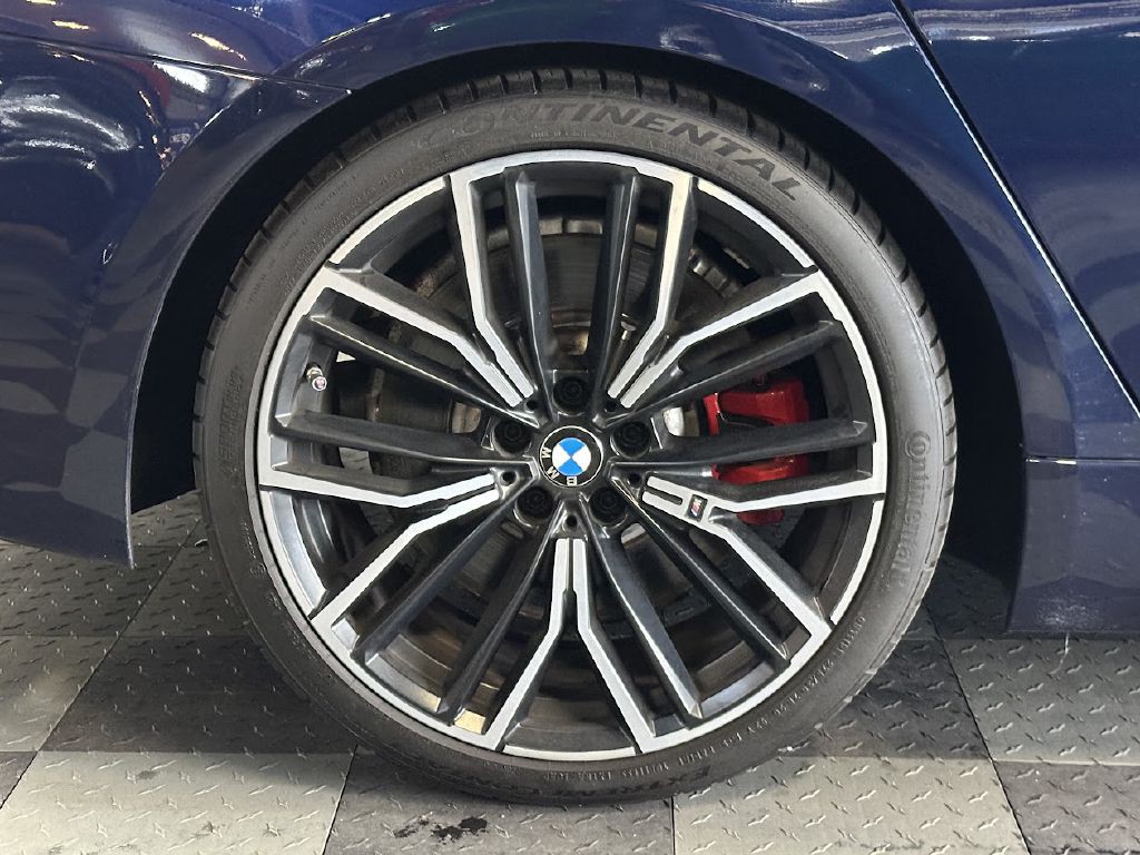 2021 BMW 5 Series Image 33