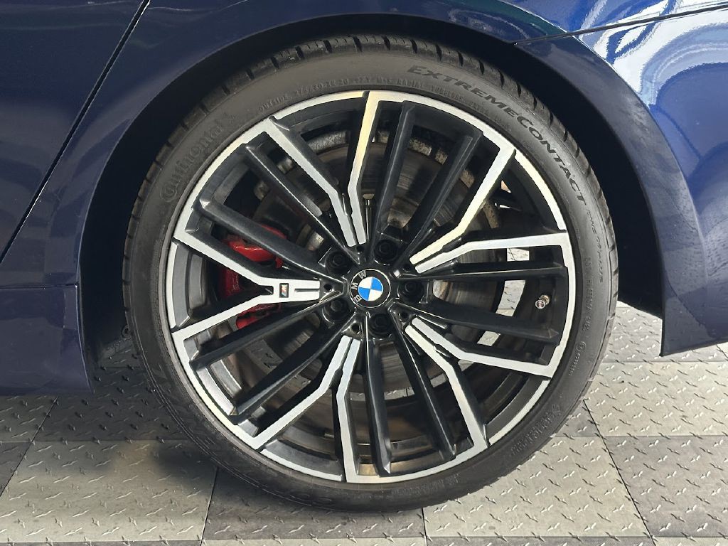 2021 BMW 5 Series Image 34