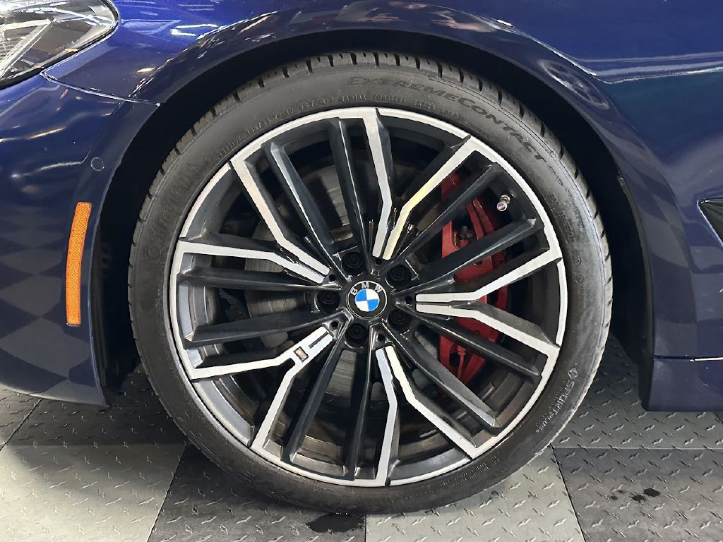 2021 BMW 5 Series Image 35