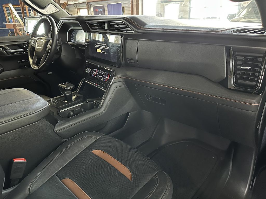 2023 GMC Sierra Image 14