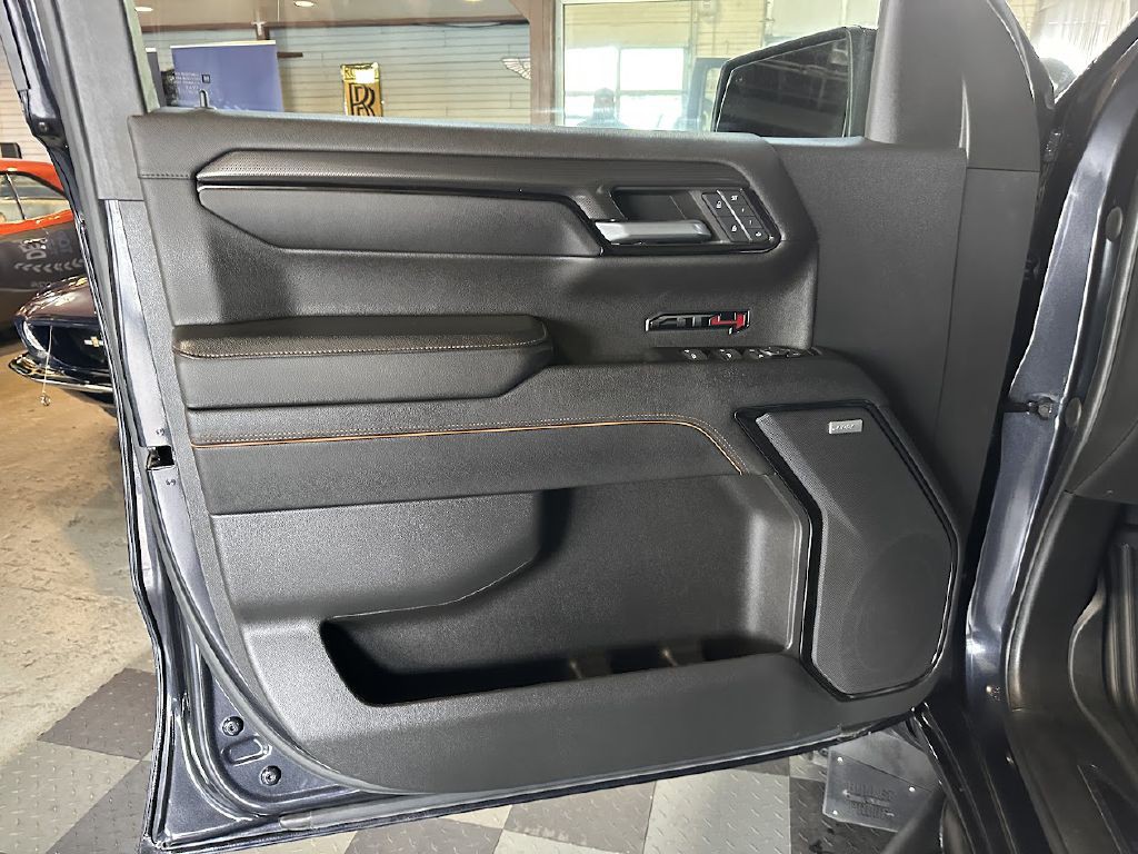 2023 GMC Sierra Image 30