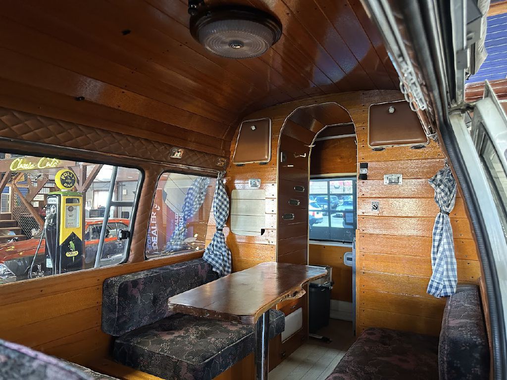 1996 Toyota Hiace Image 30