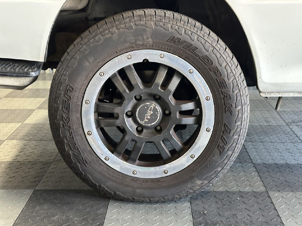 1996 Toyota Hiace Image 32