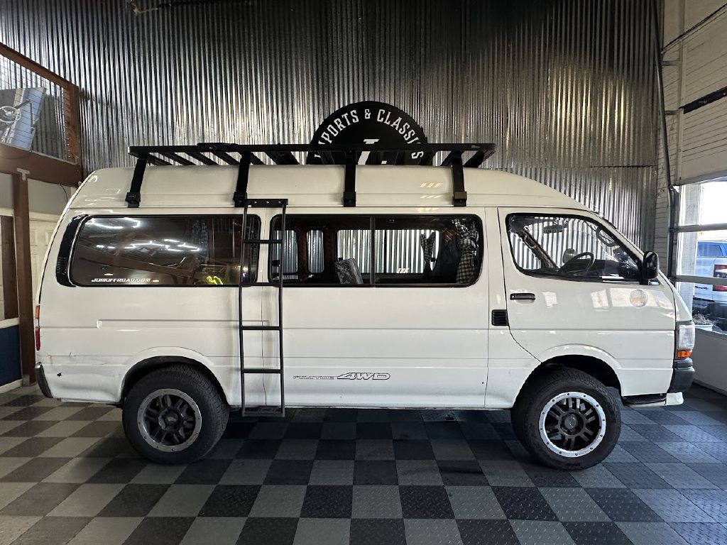 1996 Toyota Hiace Image 7