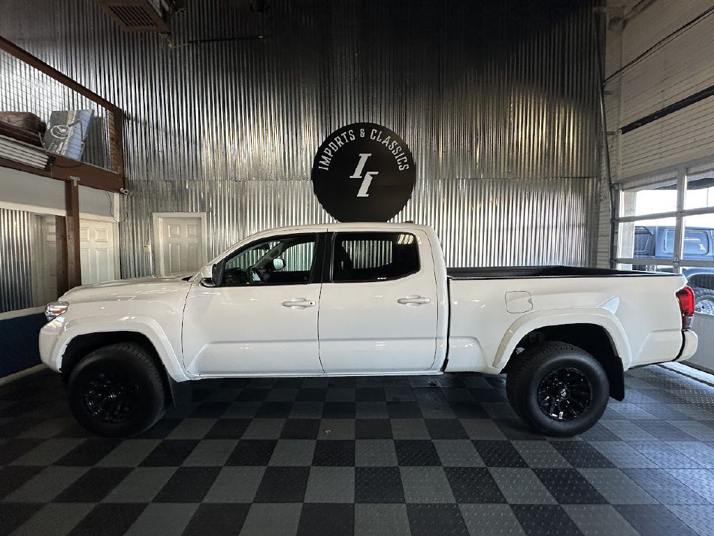 2020 Toyota Tacoma Image 8