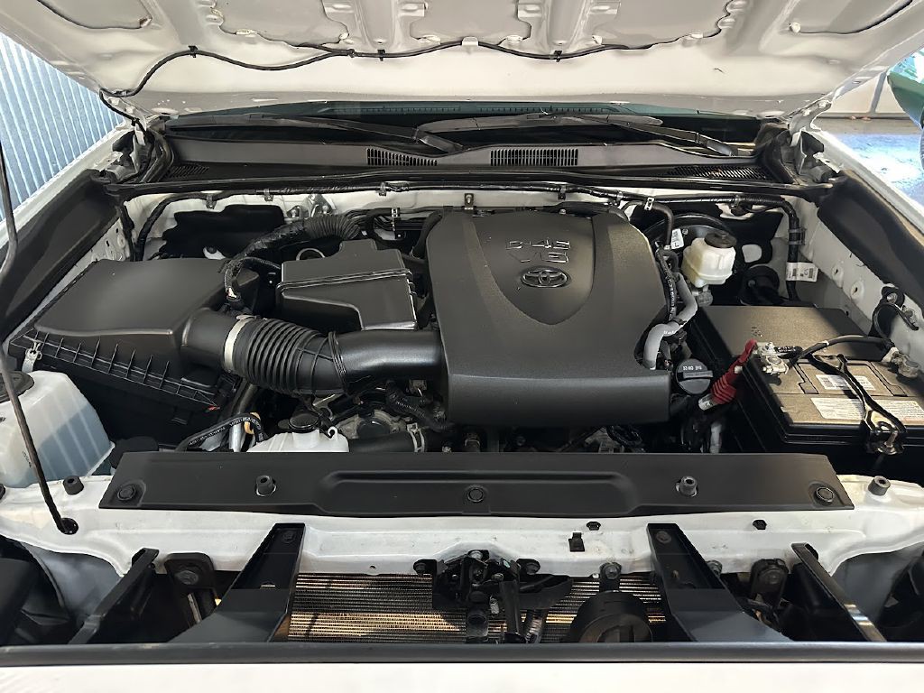 2020 Toyota Tacoma Image 26