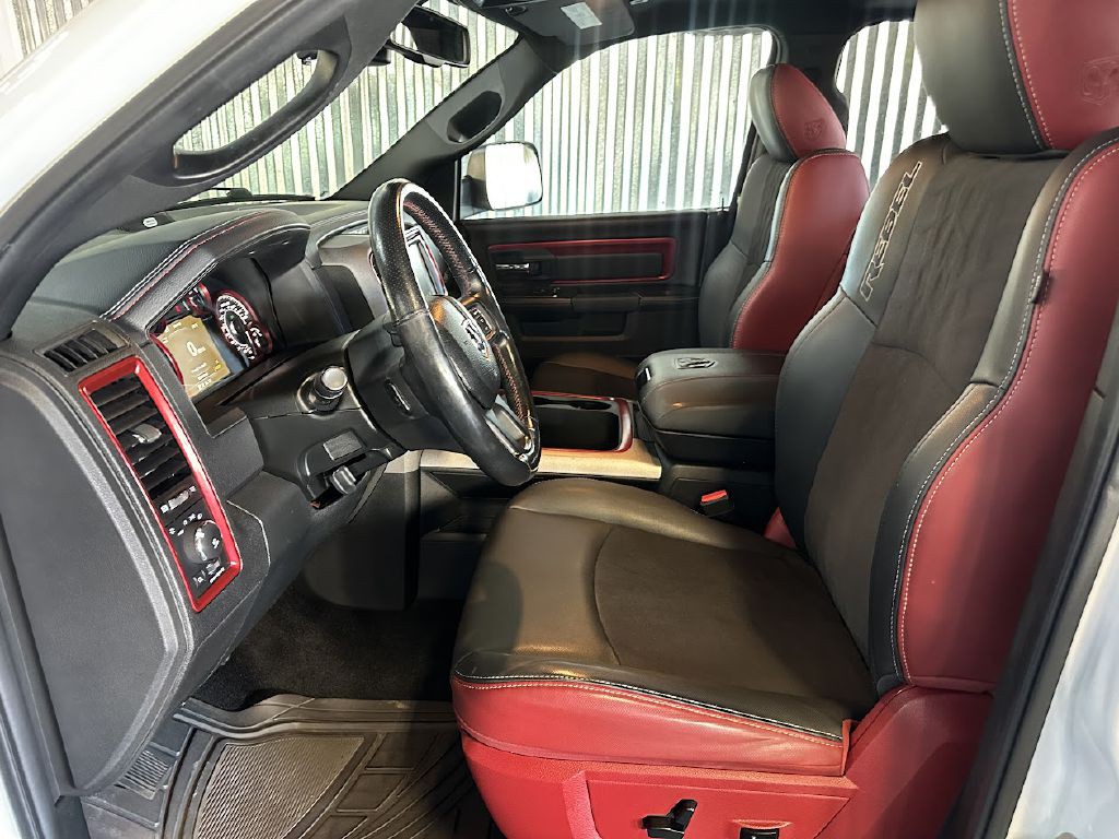 2017 RAM 1500 Image 12