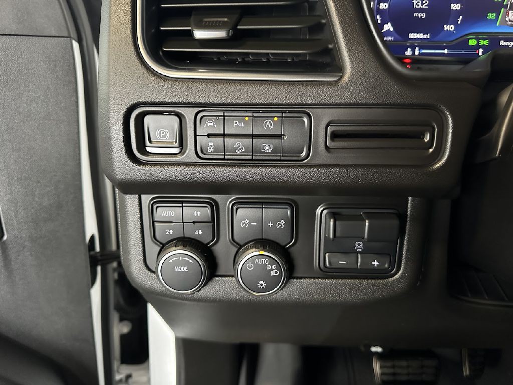 2024 Chevrolet Tahoe Image 22