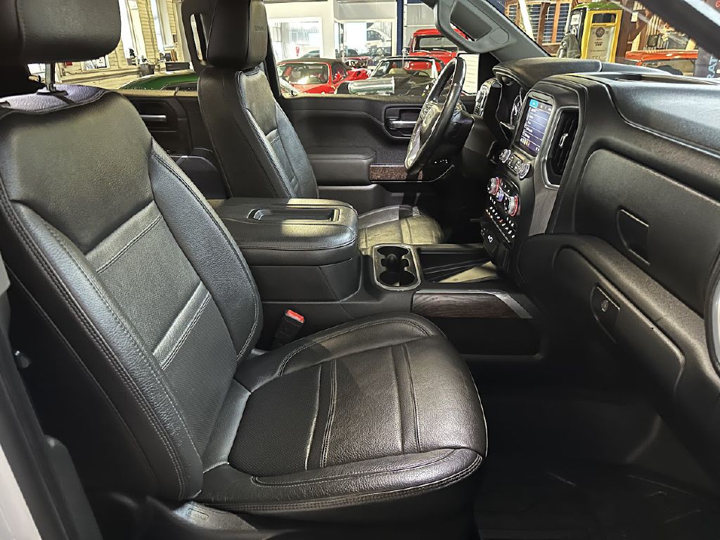 2019 GMC Sierra Image 12