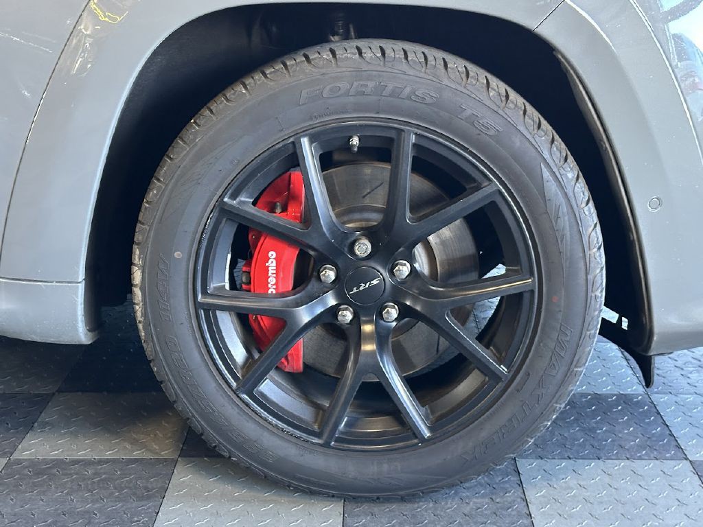 2019 Jeep Grand Cherokee Image 32