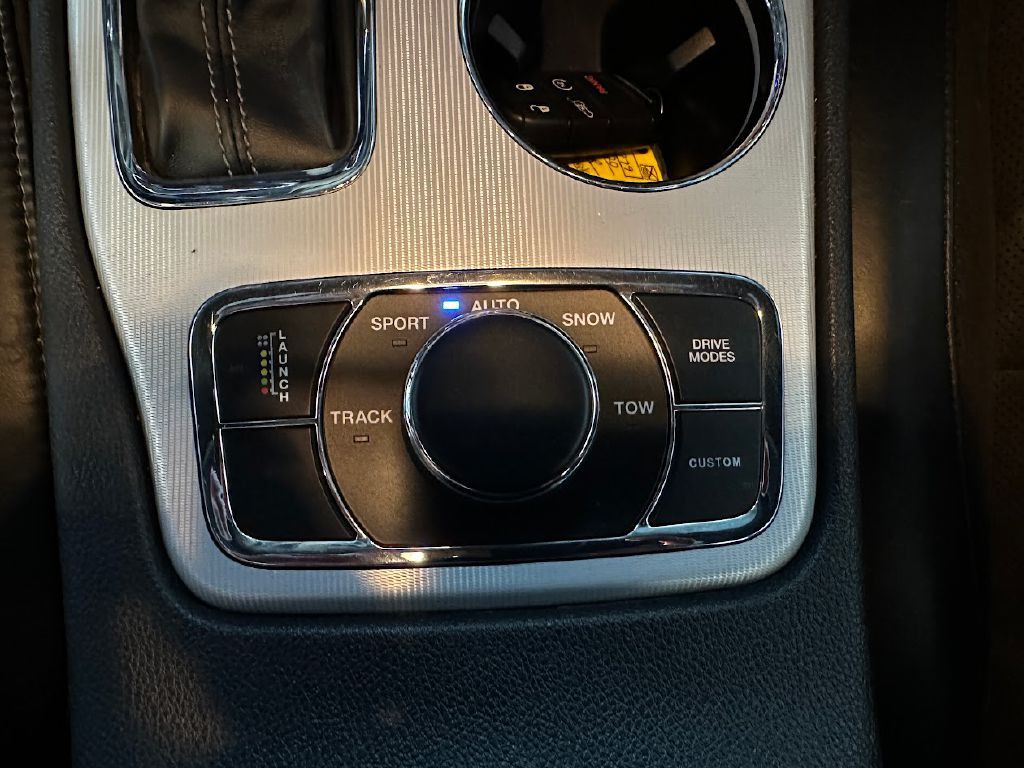 2020 Jeep Grand Cherokee Image 25