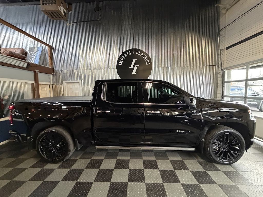 2021 Chevrolet Silverado 1500 Image 2