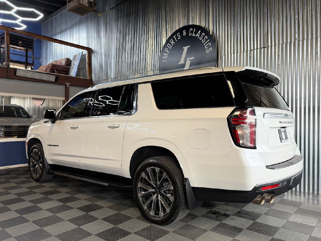 2023 Chevrolet Suburban Image 4