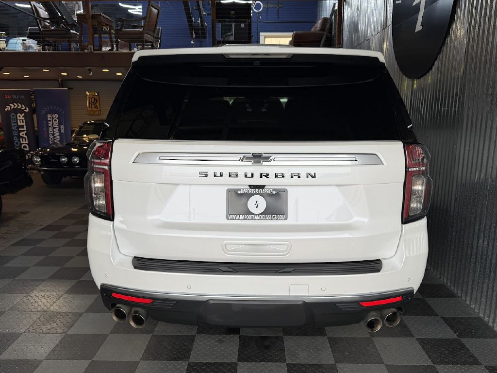 2023 Chevrolet Suburban Image 6