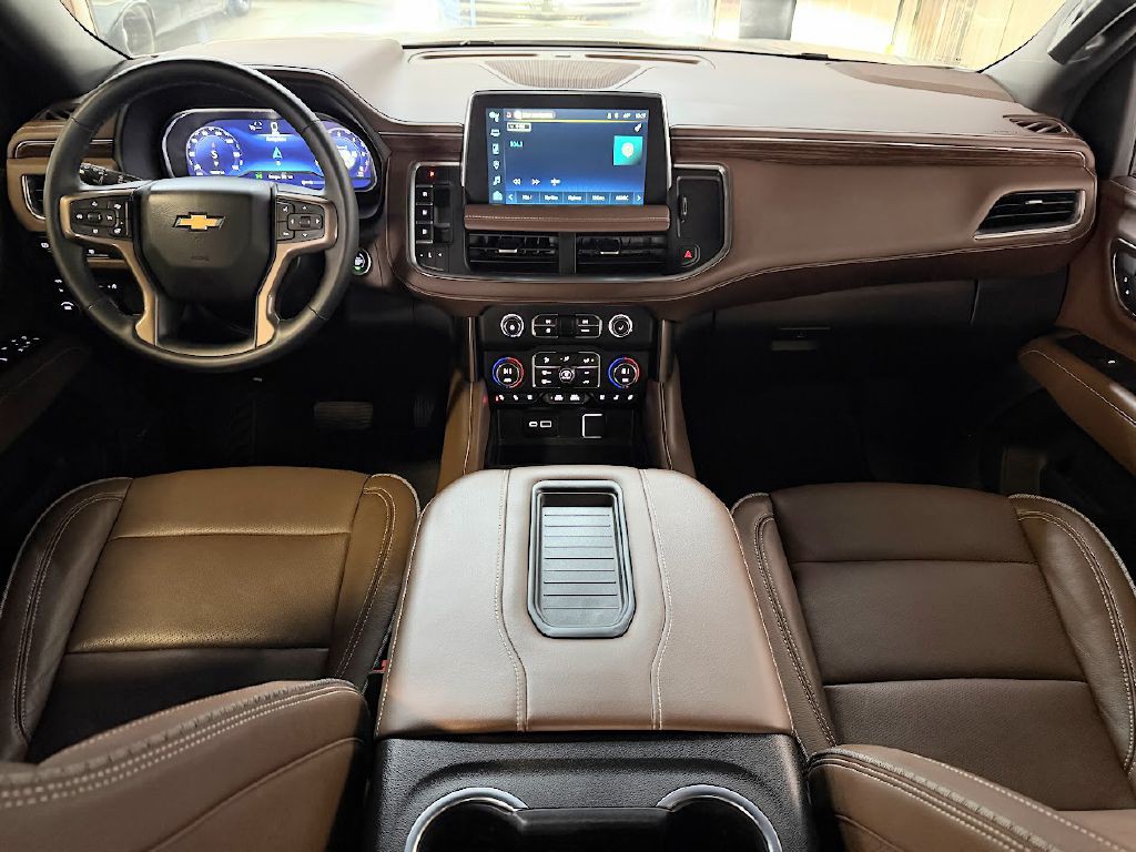 2023 Chevrolet Suburban Image 9
