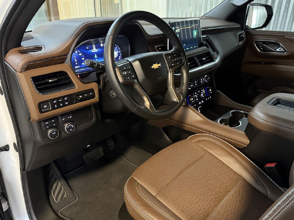 2023 Chevrolet Suburban Image 10