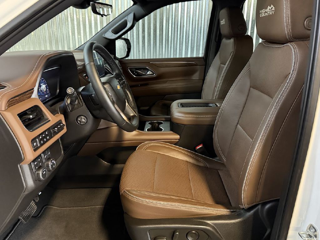 2023 Chevrolet Suburban Image 11