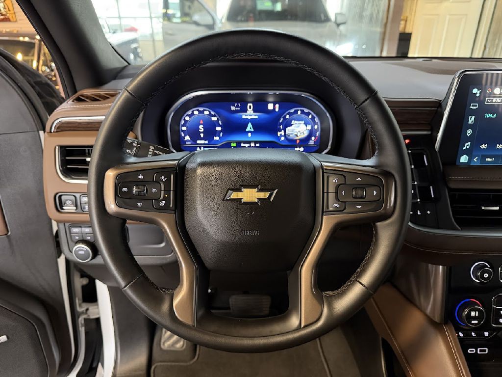 2023 Chevrolet Suburban Image 18