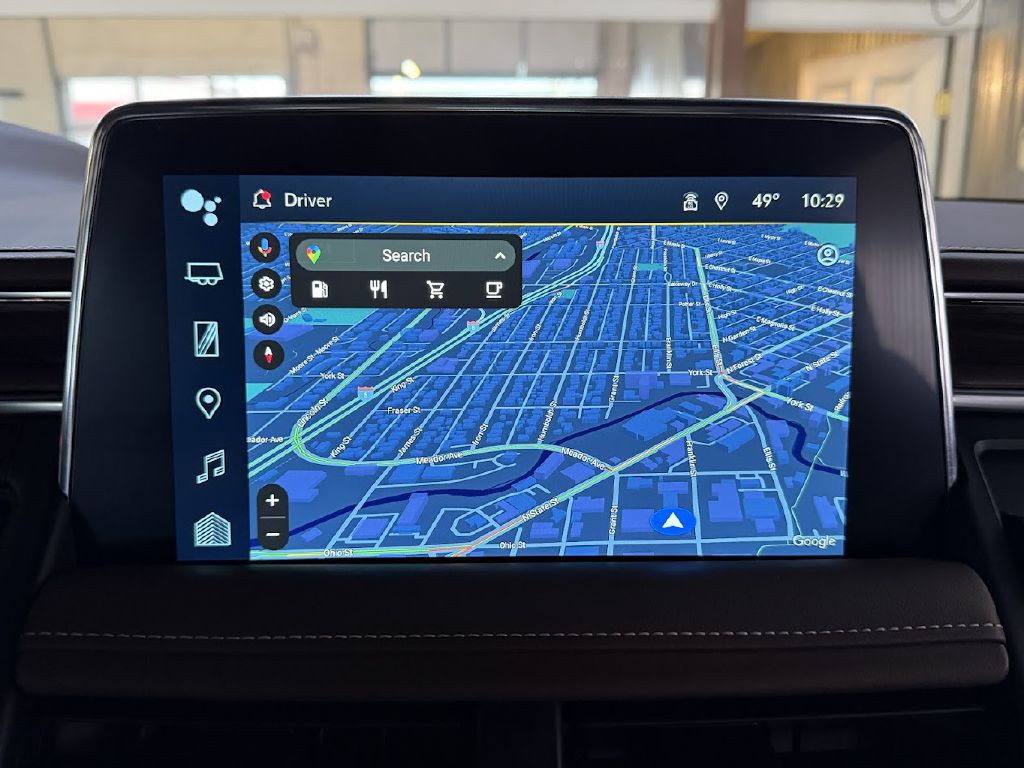 2023 Chevrolet Suburban Image 23
