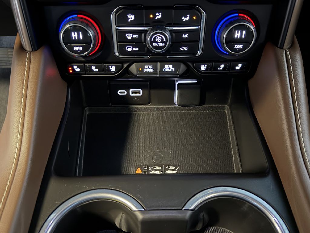 2023 Chevrolet Suburban Image 26