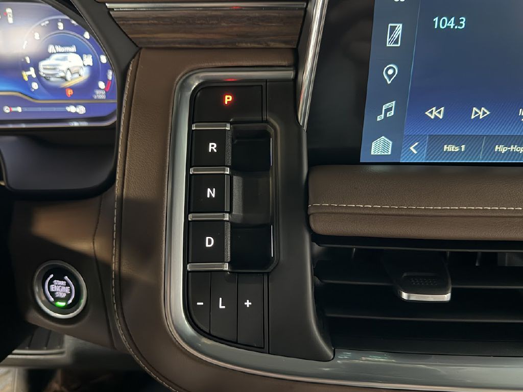2023 Chevrolet Suburban Image 27