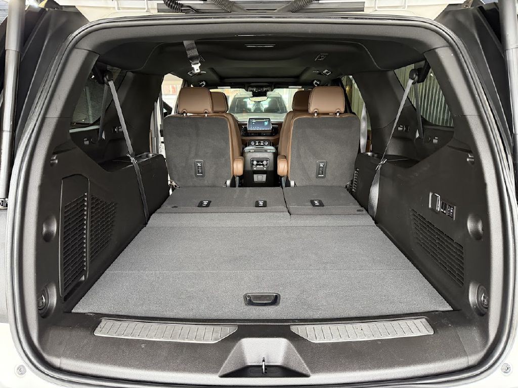 2023 Chevrolet Suburban Image 31