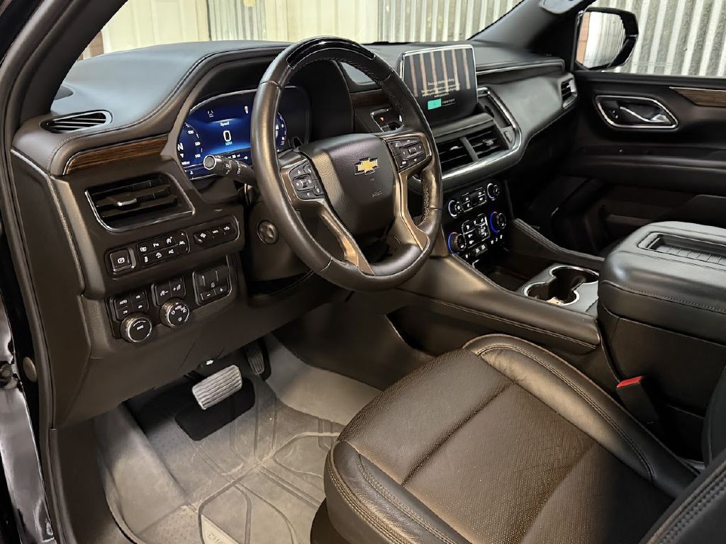 2023 Chevrolet Suburban Image 10
