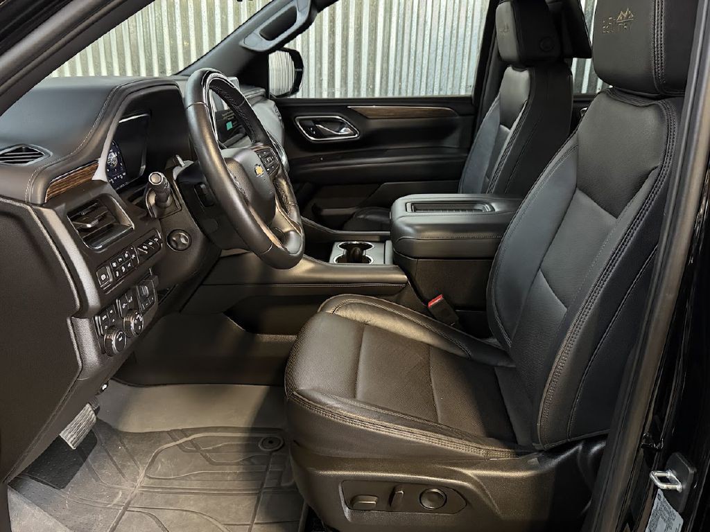 2023 Chevrolet Suburban Image 11